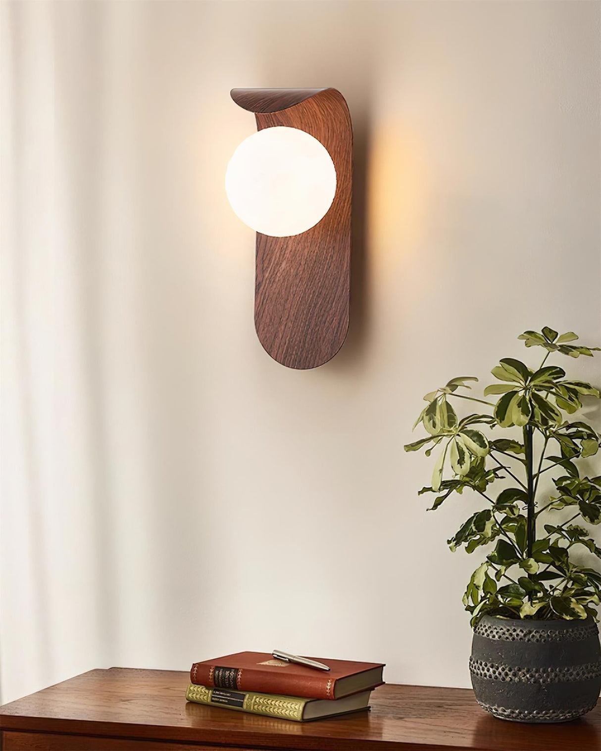 Modern Minimalist Frosted Glass Wall Sconce Metal