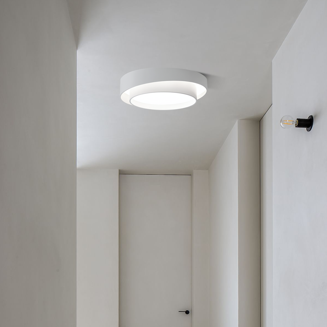 Flint Modern Minimalist Disc Ceiling Lamp Metal Acrylic Integrated LED Flush-Mount