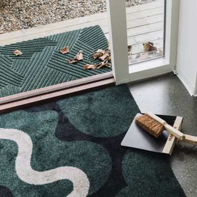 Heymat Stra Outdoor-Ready Recycled PET Doormat with Textured Design