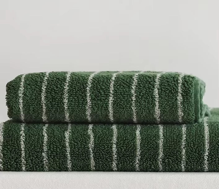 Striped Cotton Bath Towel – Soft & Absorbent Retro Bath Towel.