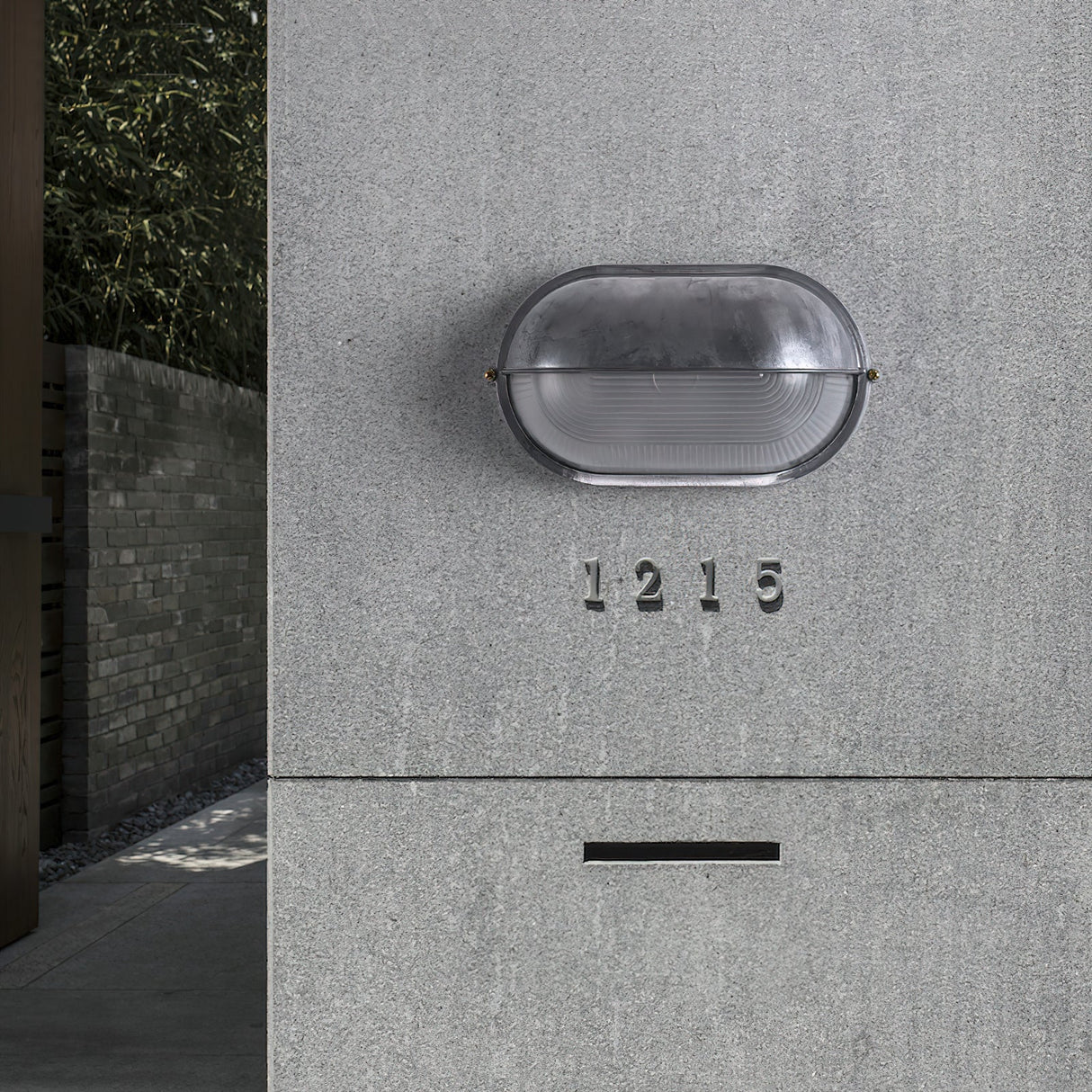 Cast aluminium bulkhead outdoor wall lamp alternative angle view 25