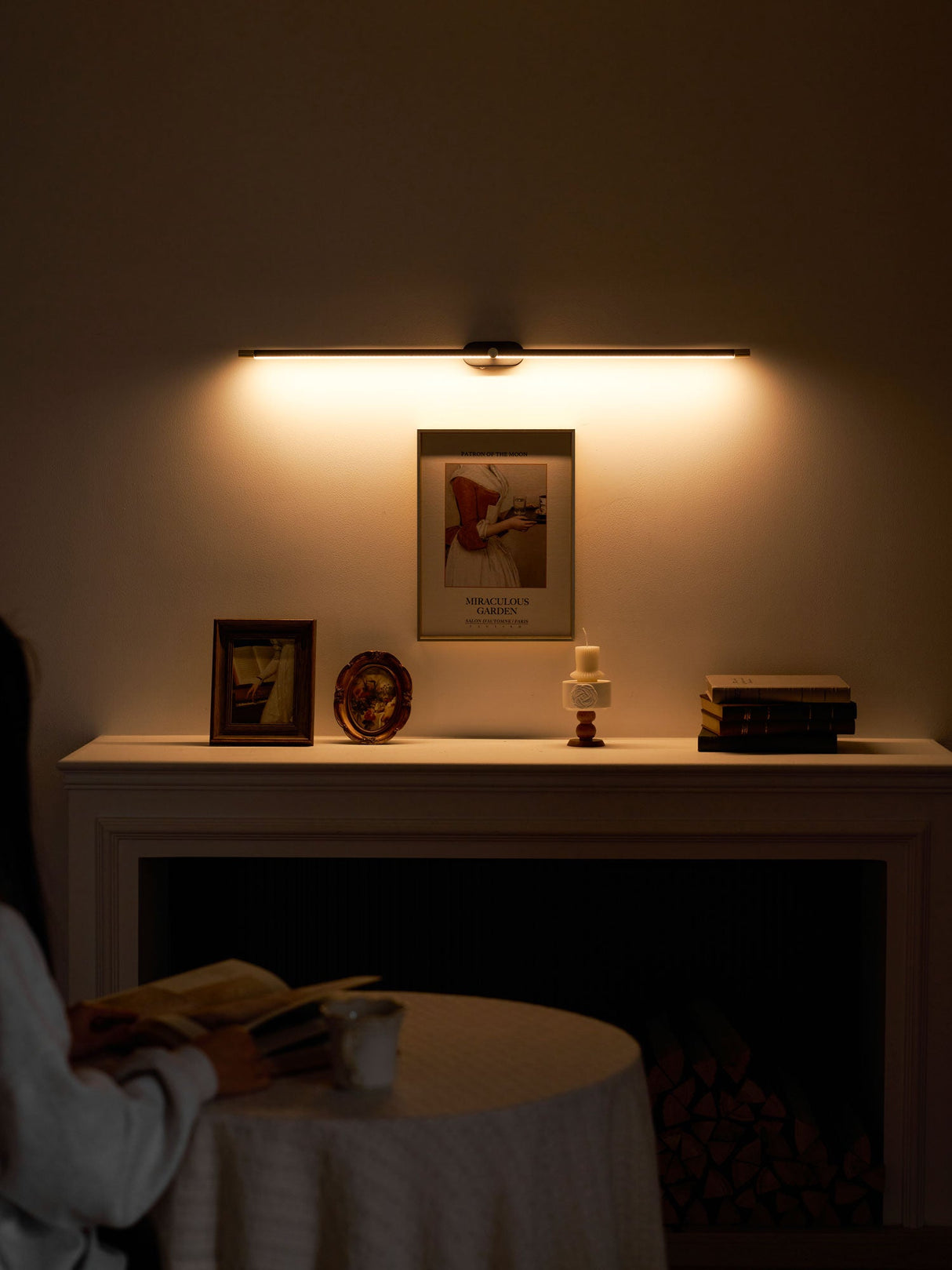 Cordless rechargeable linear LED wall sconce supplementary product view 71