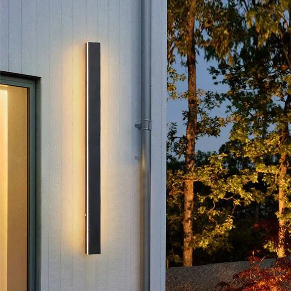 Elenorra Vertica LED Wall Light IP65 Metal Acrylic 11.8–94.5 in
