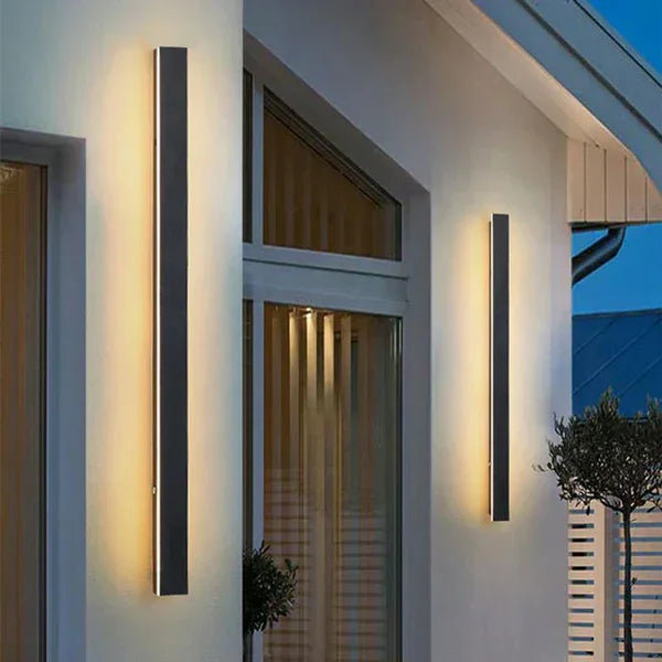 Elenorra Vertica LED Wall Light IP65 Metal Acrylic 11.8–94.5 in