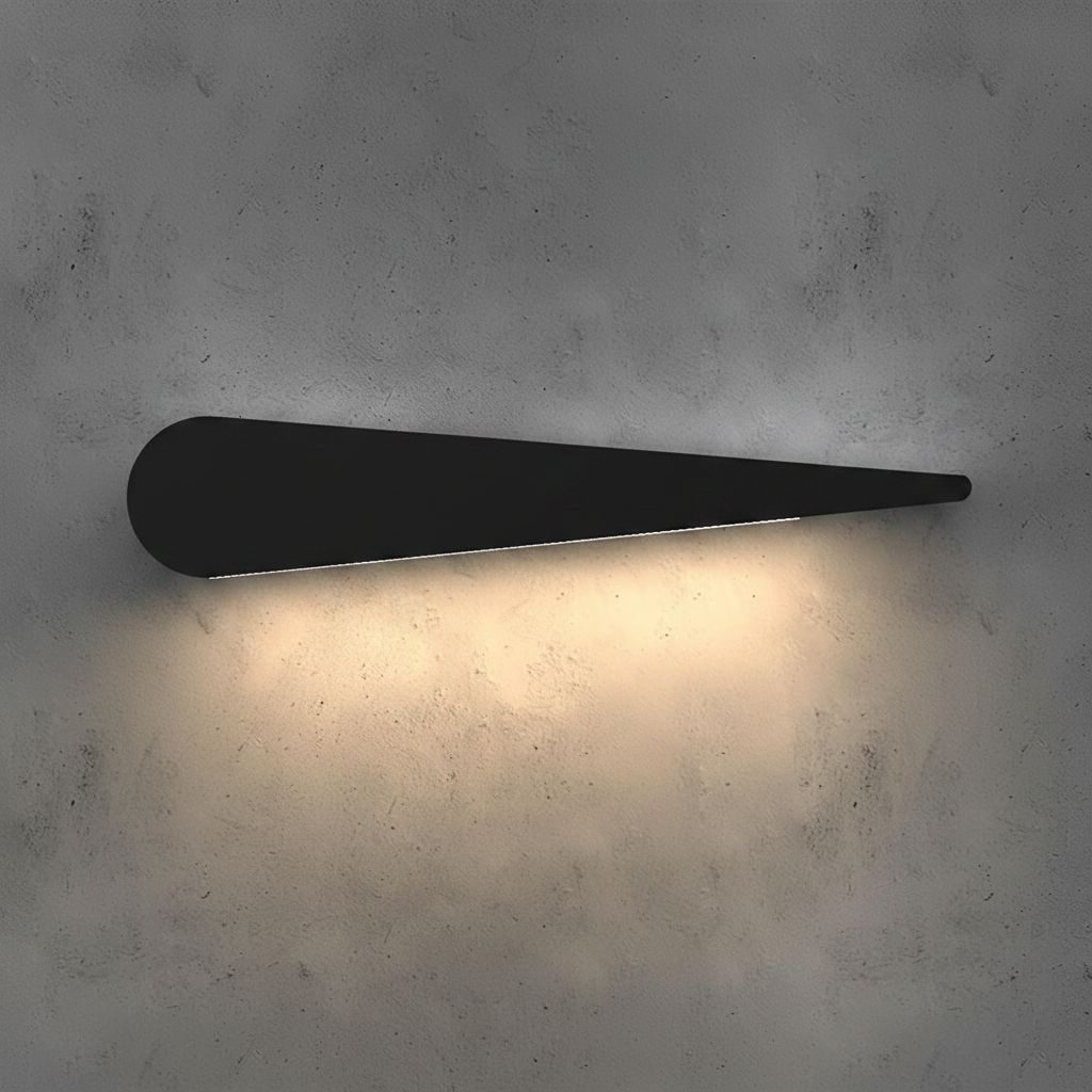 Outdoor LED Wall Light with Sculpted Animal Shapes in Aluminum