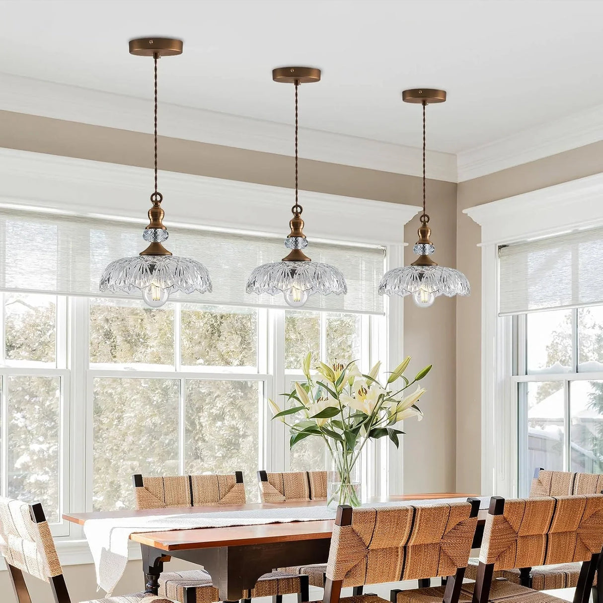 Side profile of the retro flower pendant light with adjustable cord