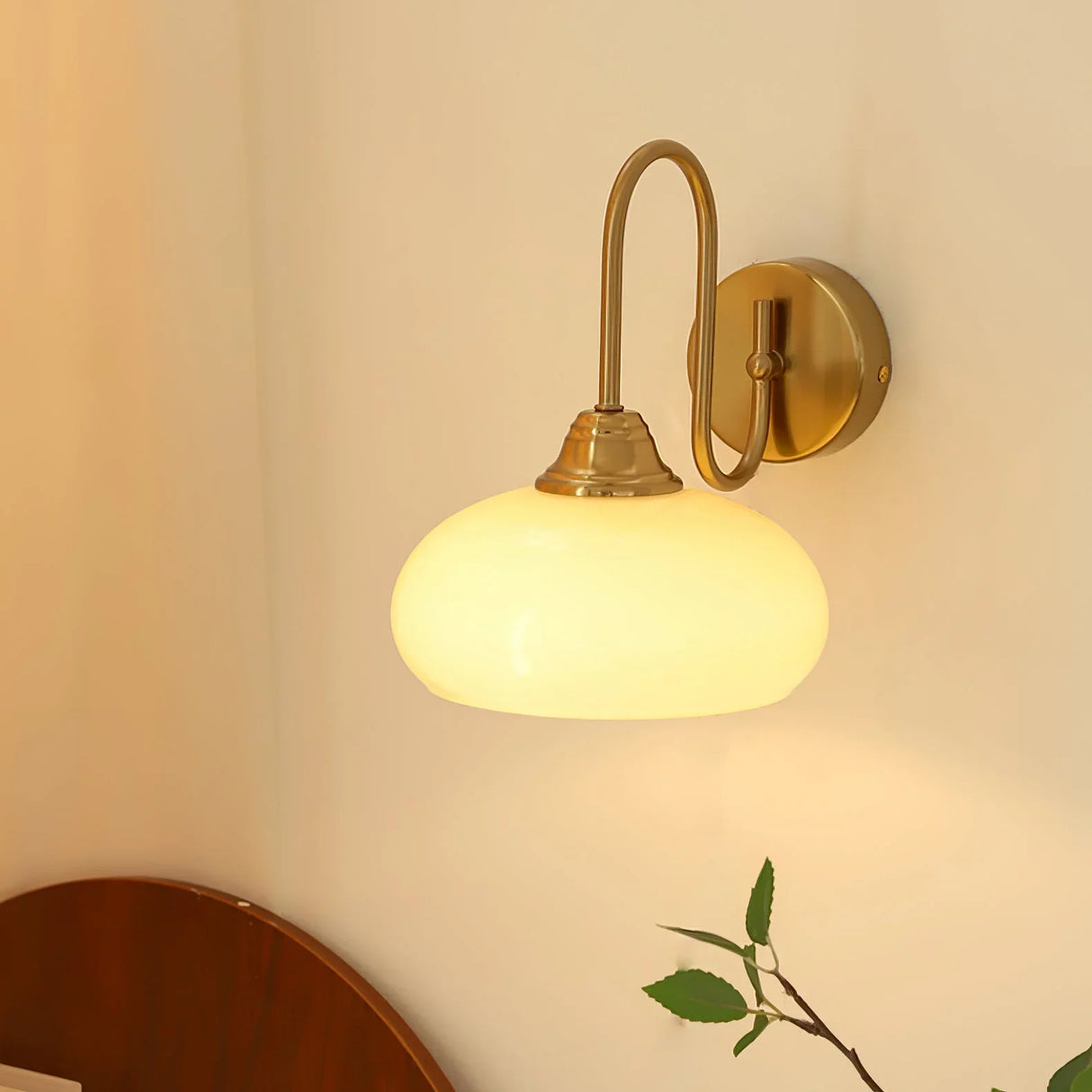 Calypso Bauhaus Curved Glass Wall Lamp Modern Sconce