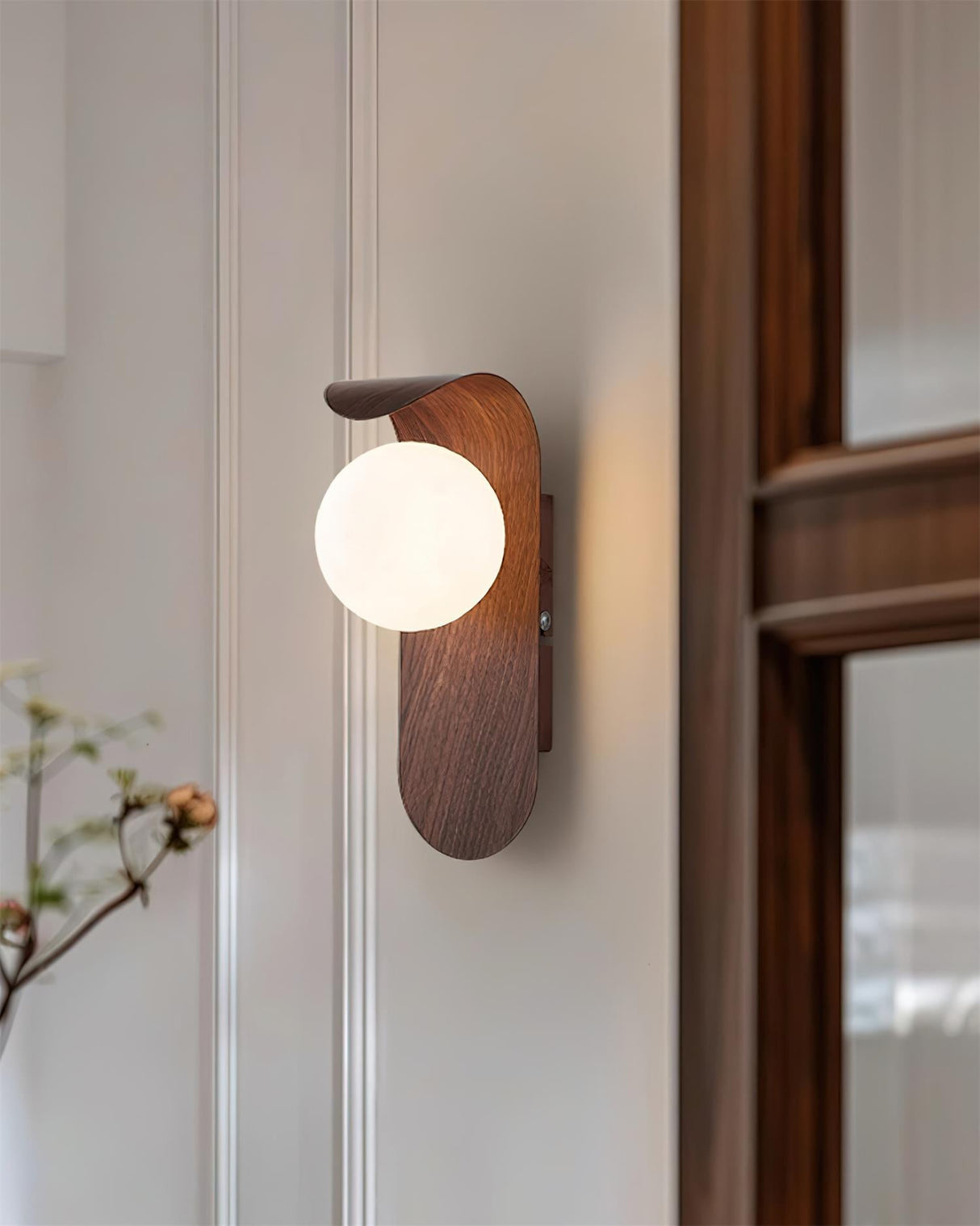 Modern Minimalist Frosted Glass Wall Sconce Metal