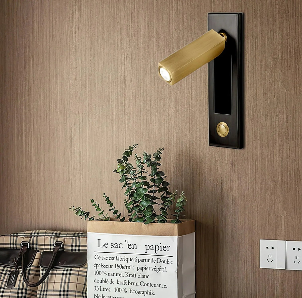 Elenorra Flush-Mount Sconce Integrated LED 2in x 7in Matt Black