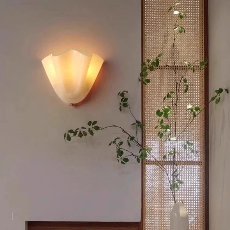 Elenorra Vistia Wall Lamp Frosted, 11 x 7.9 in