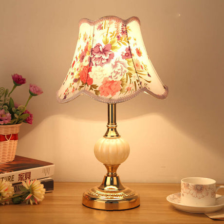 Nordic Vintage Floral Glass Fabric Table Lamp 1-Light