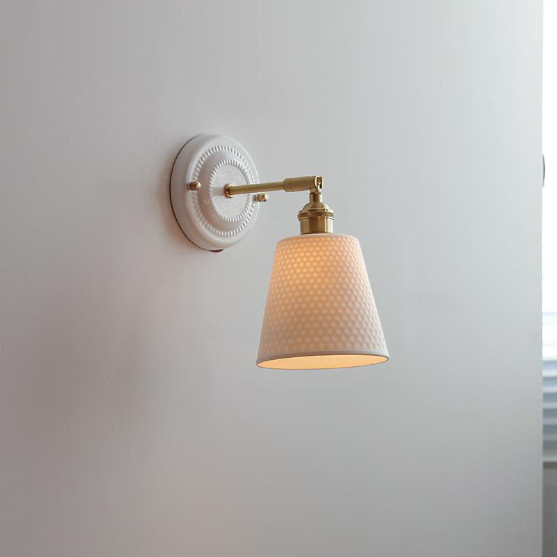 Traditional Vintage Round Wall Sconce Lamp Ceramic Brass 1-Light