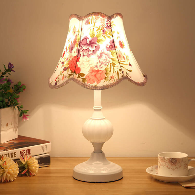 Nordic Vintage Floral Glass Fabric Table Lamp 1-Light