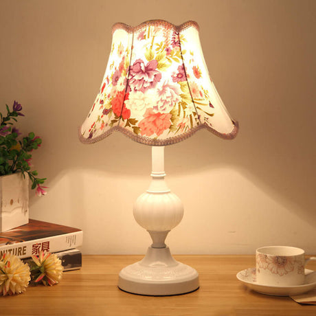 Nordic Vintage Floral Glass Fabric Table Lamp 1-Light