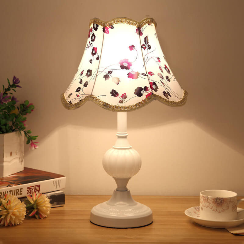 Nordic Vintage Floral Glass Fabric Table Lamp 1-Light