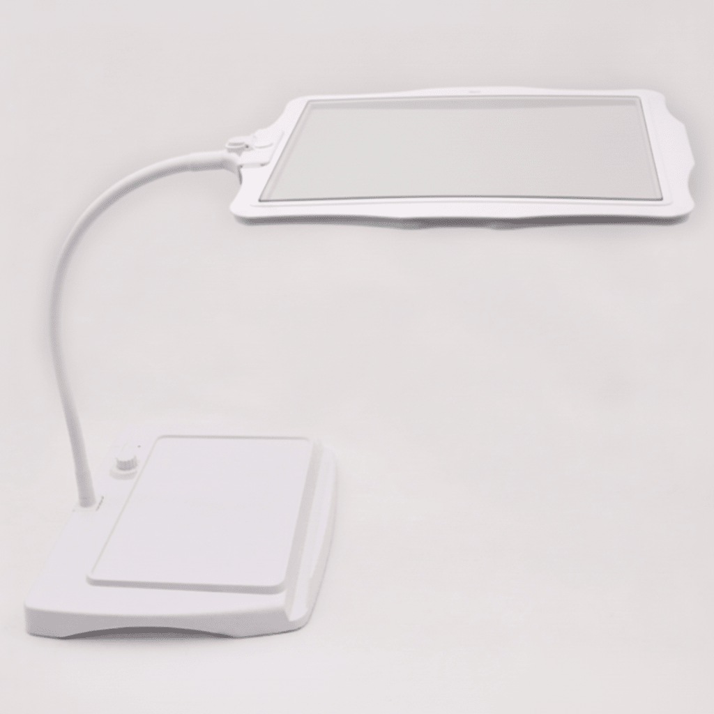 Rechargeable magnifying lamp with twelve LEDs around the wide lens