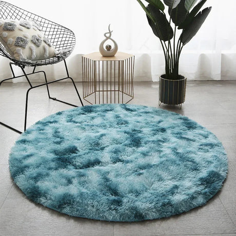 Round area rug with ultra-soft fluffy pile