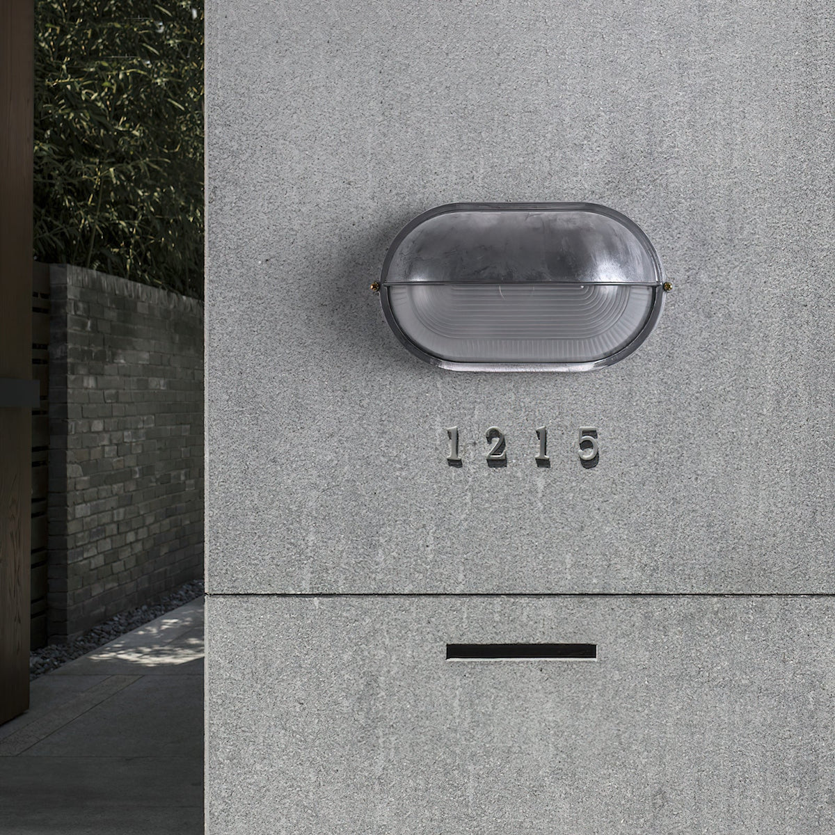 Cast aluminium bulkhead outdoor wall lamp alternative angle view 25