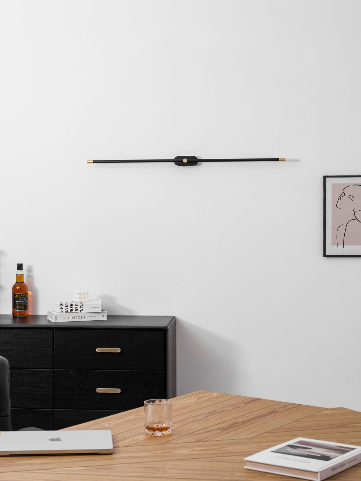Cordless rechargeable linear LED wall sconce close detail view 74