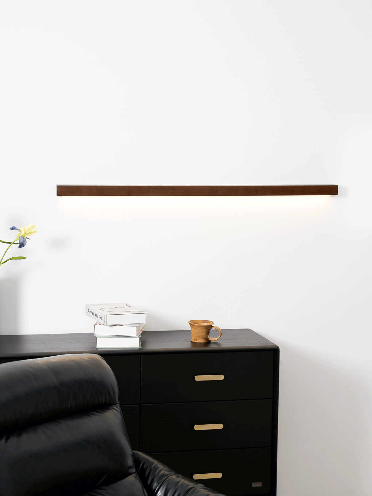 Linear LED wood wall sconce in pine additional product view 24