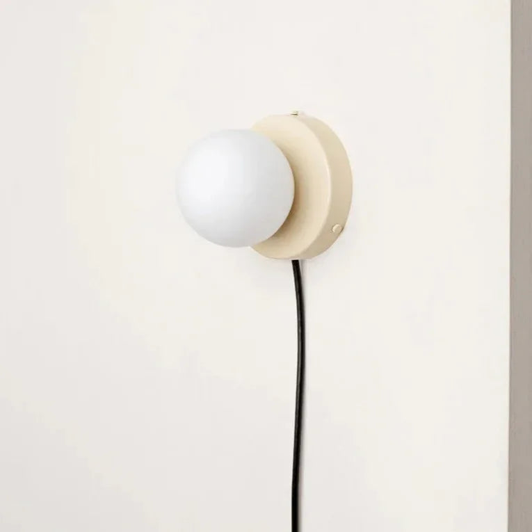 Elenorra Nalani Wall Lamp Frosted Glass 4.7in Shade
