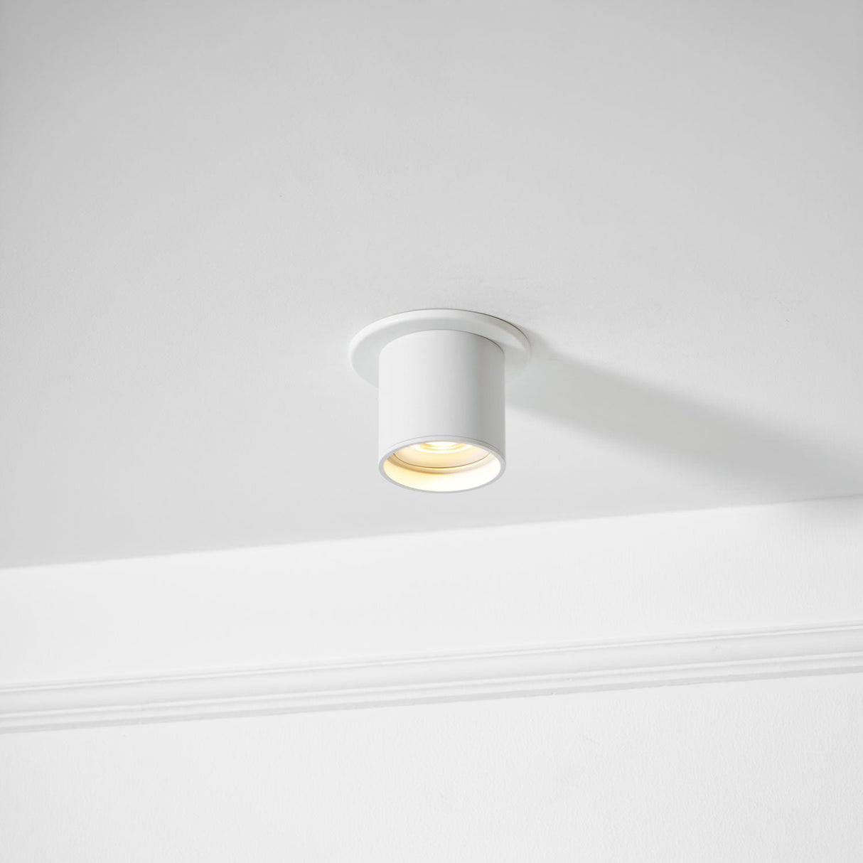 White LED ceiling spotlight, 3.1 inch diameter aluminum housing, view 39