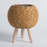 Plastic rattan plant pot with removable raised legs