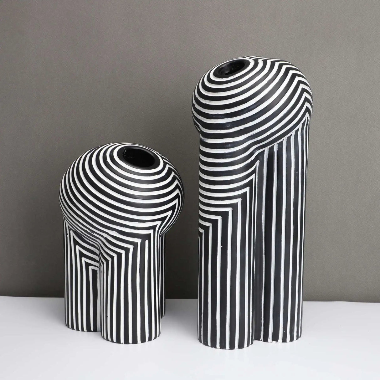 Resin Vase – Black and White Striped Modern Abstract Geometry Decor - Hurbane Home