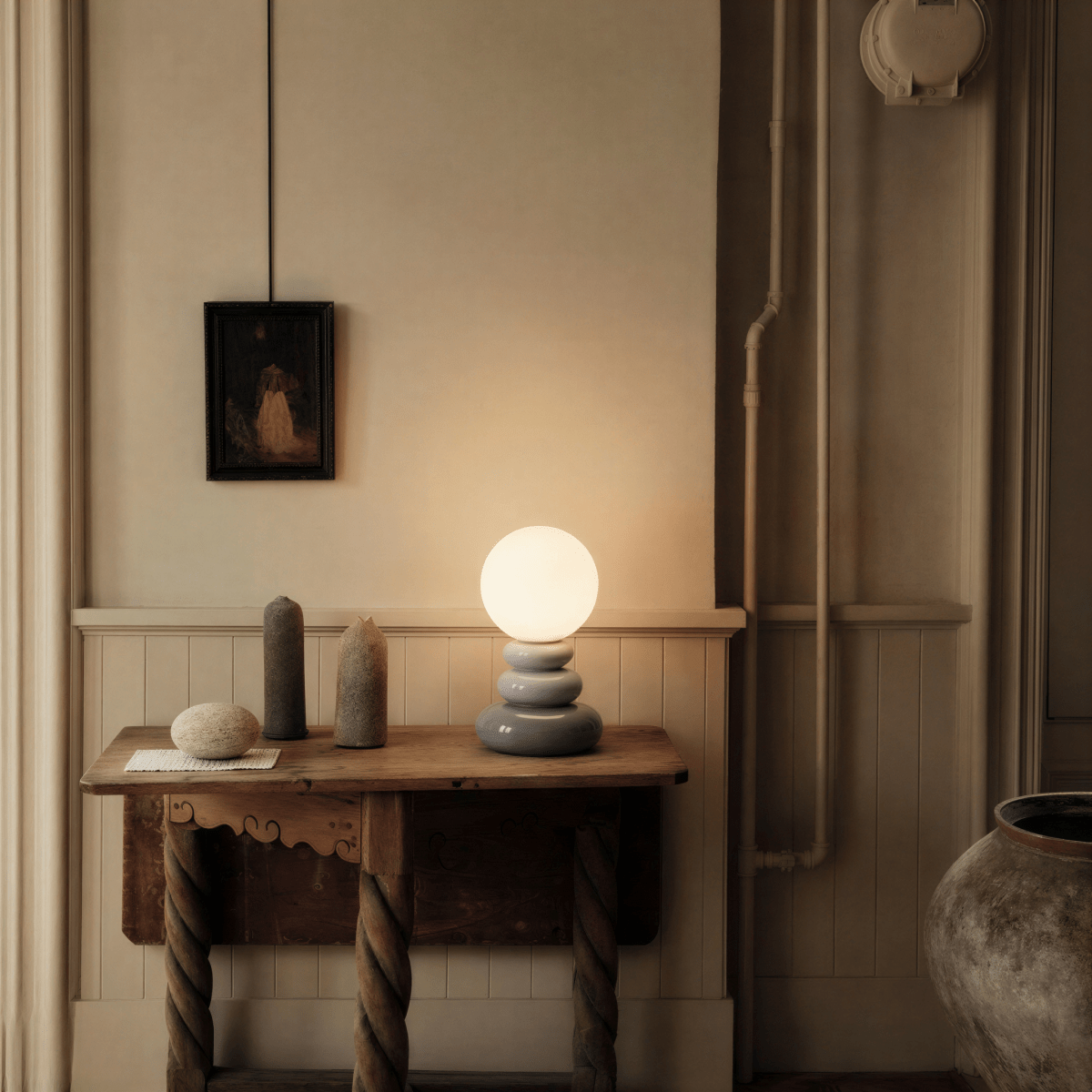 Sculptural stacked ceramic table lamp supplementary product view 11