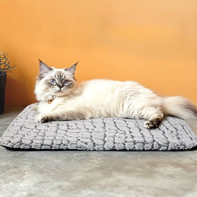 Self Warming Cat Bed - Faux Fur Non Slip Washable Pet Mat - Heated Pet Bed - Hurbane Home