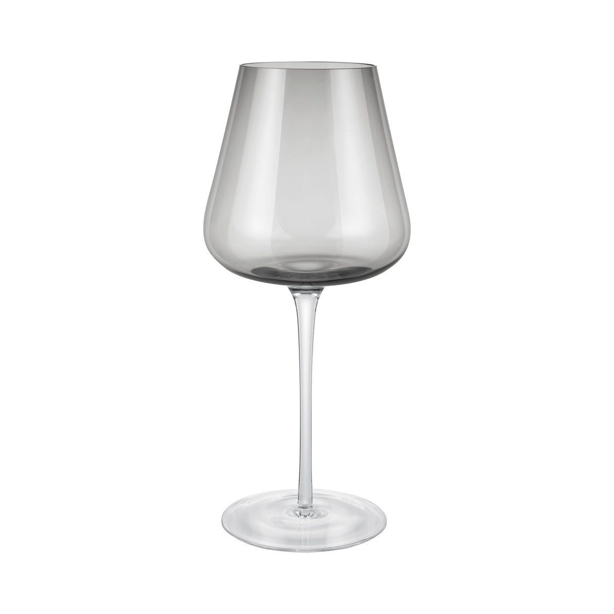 Single crystal wine glass highlighting artisanal details