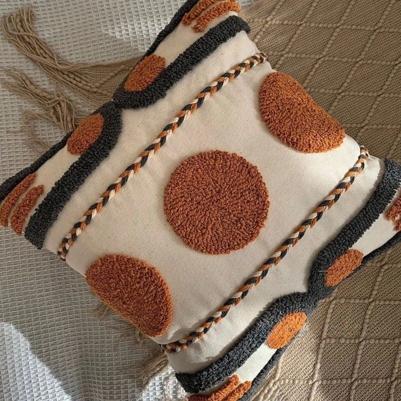 Tassel Pillow Cover - Boho Chic Decoration for Sofa or Bed - Stylish & Cozy - Boho Pillow Cover - Hurbane Home
